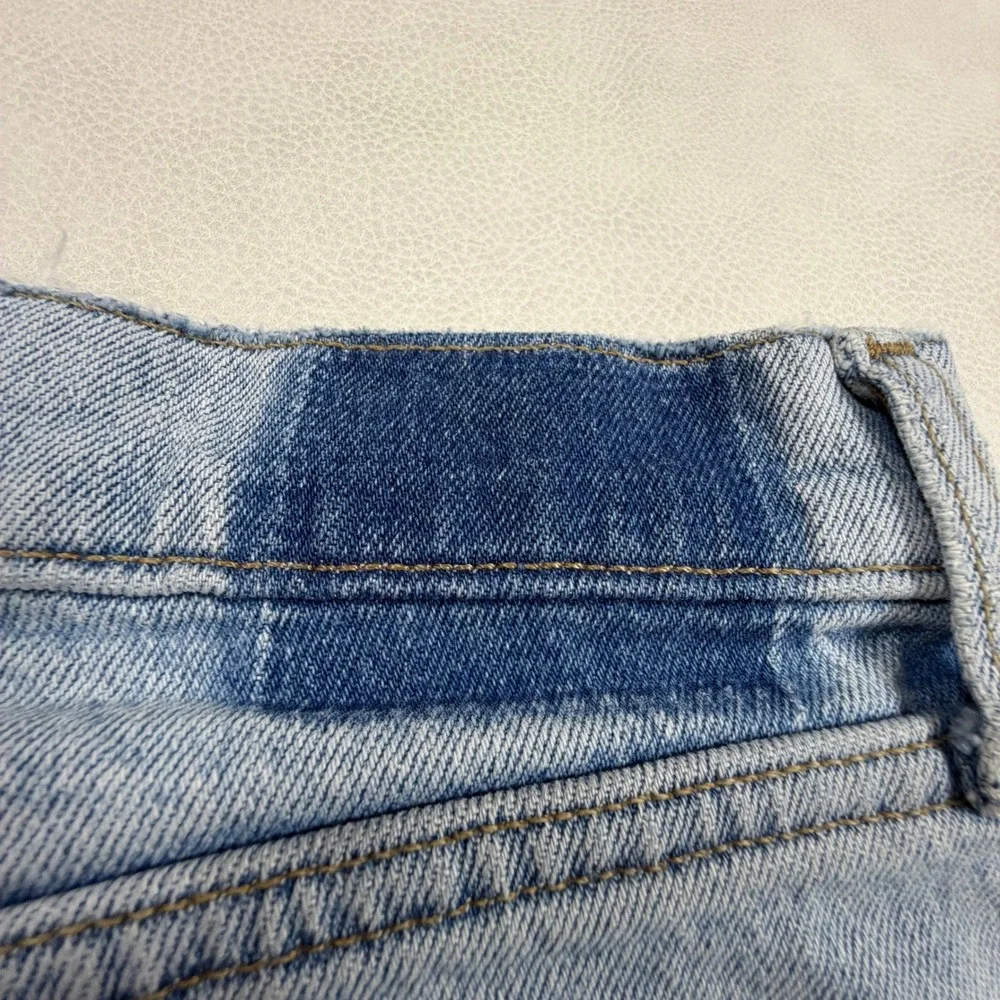 Abercrombie & Fitch The 90s Relaxed Jeans Light Wash High Rise Blue 28/6s